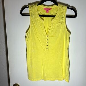 Lilly Pulitzer Essie top size Small. NWOT